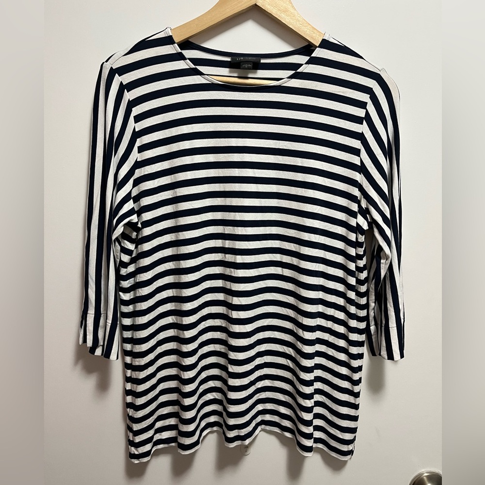 J. Jill Wearever Collection Blue And White 3/4 Sleeve Top Women’s Size Medium